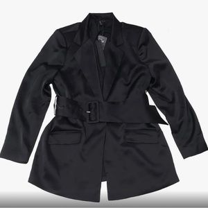 NWT House of Harlow 1960 BlackTrench Belted Lined Coat Jacket

Size XS